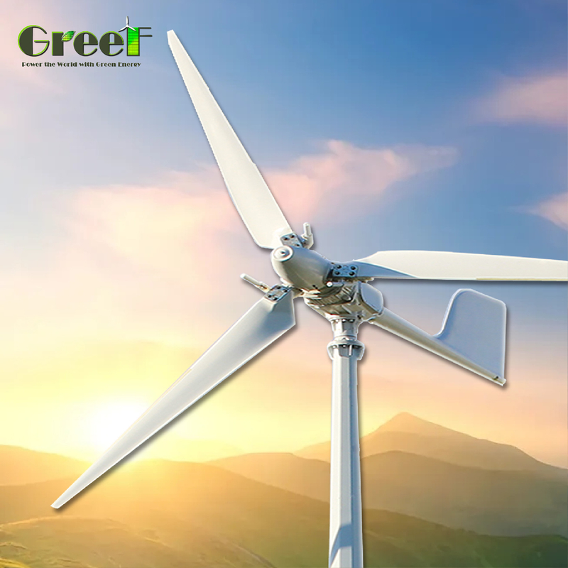 5KW-50KW توربين الرياح التحكم المتغير في الطول مع 3 شفرات سرعة الرياح البداية المنخفضة