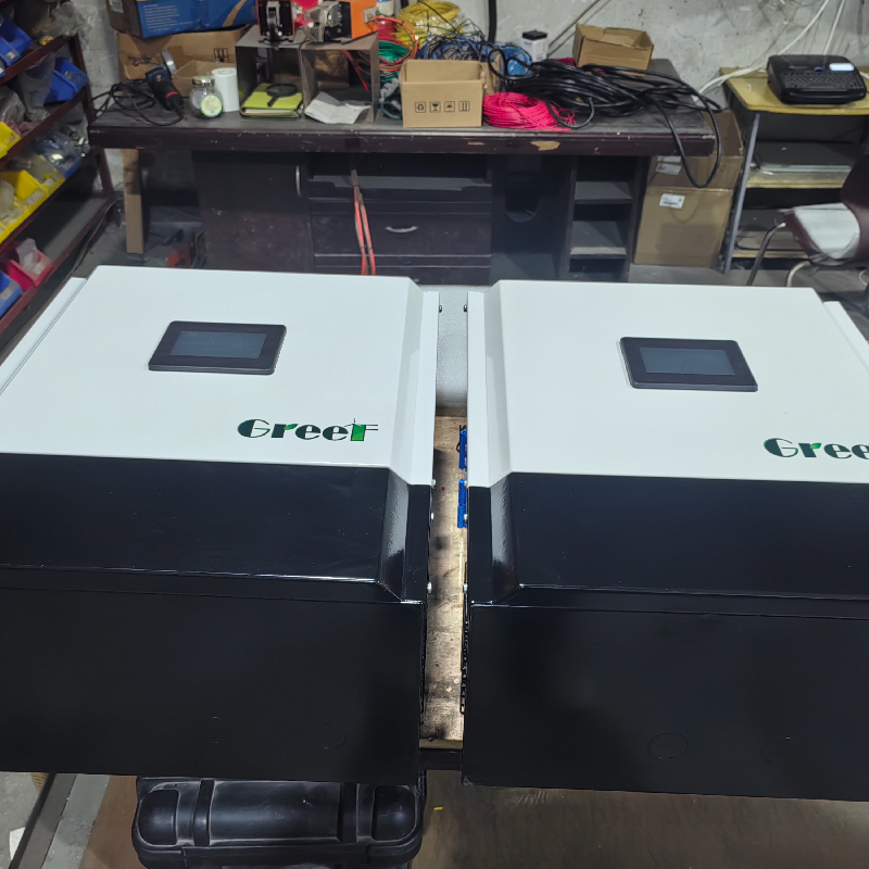 الحد الأقصى لتحميل التيار 60A خارج الشبكة المراقب لنظام توربينات الرياح أو مولدات 1.5kg الوزن