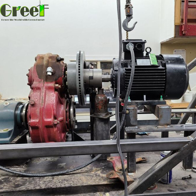 وحدة تحكم خارج الشبكة بأبعاد 343 × 605 × 970 مم مع AHCC وطريقة التفريغ PWM