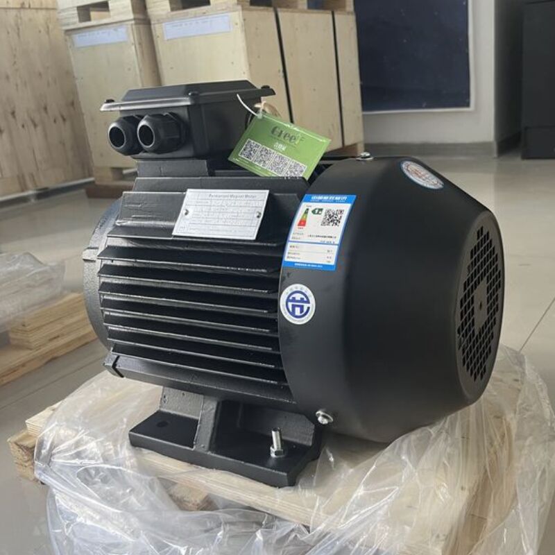 محرك مغناطيس دائم يعمل بالطاقة الكهربائية يحتوي على نطاق سرعة 20 إلى 3000 دورة في الدقيقة ومواد مغناطيسية نيوديميوم الحديد بور NdFeB للأداء