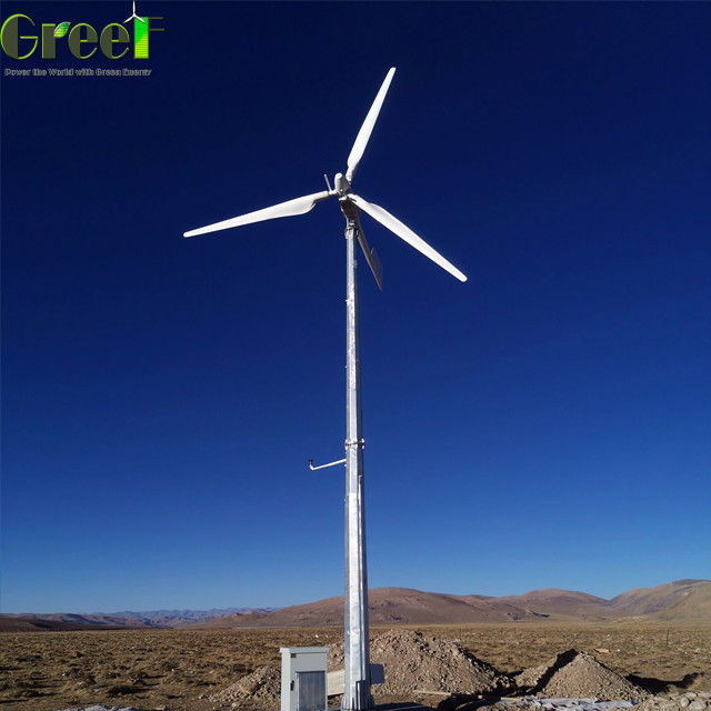 توربينات الرياح المركزية للنظام الهجاني الشمسي مع بطارية LiFePO4 SWT 5kw 10kw